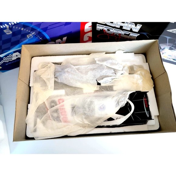 John Force Castrol GTX 2001 Mustang Funny Car Limited Edition Adult Collectible - Picture 4 of 10